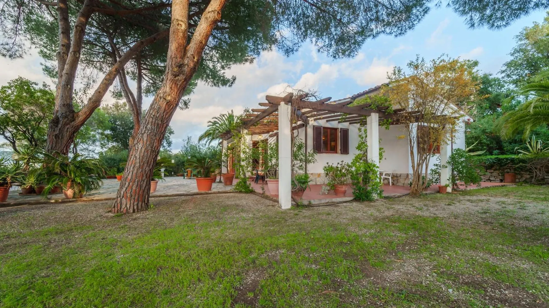 Villa Ai Pini A Punta Perla - Goelba Capoliveri